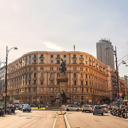 فندق Be Italian Flat Piazza Bovio 22 نابولي المظهر الخارجي الصورة