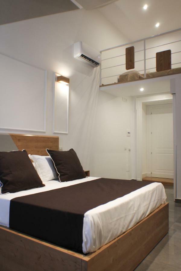 فندق Be Italian Flat Piazza Bovio 22 نابولي المظهر الخارجي الصورة