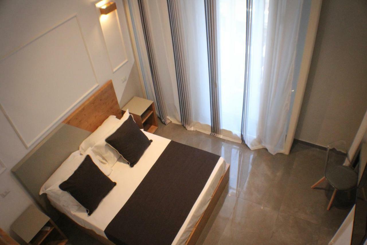 فندق Be Italian Flat Piazza Bovio 22 نابولي المظهر الخارجي الصورة