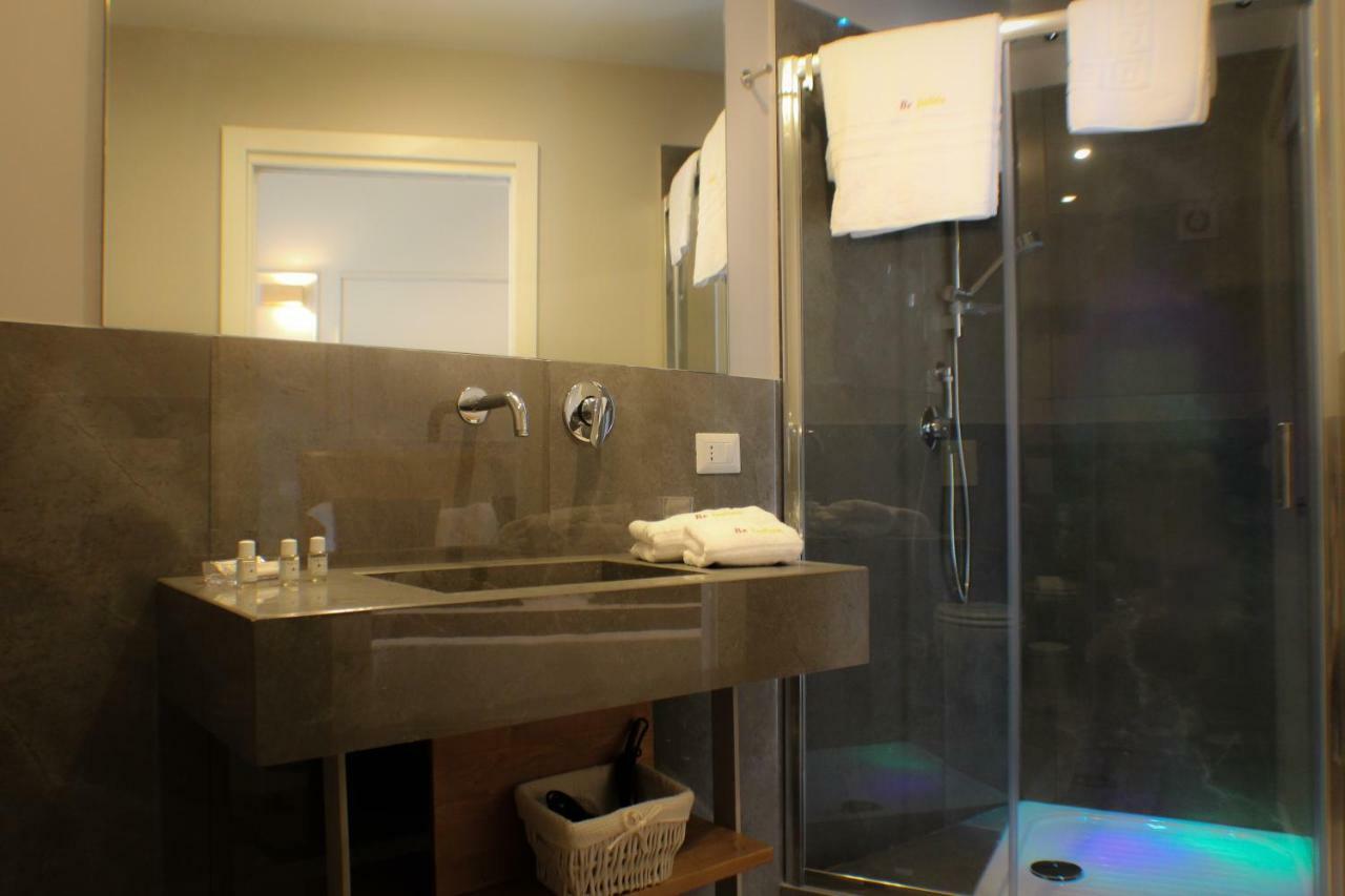 فندق Be Italian Flat Piazza Bovio 22 نابولي المظهر الخارجي الصورة