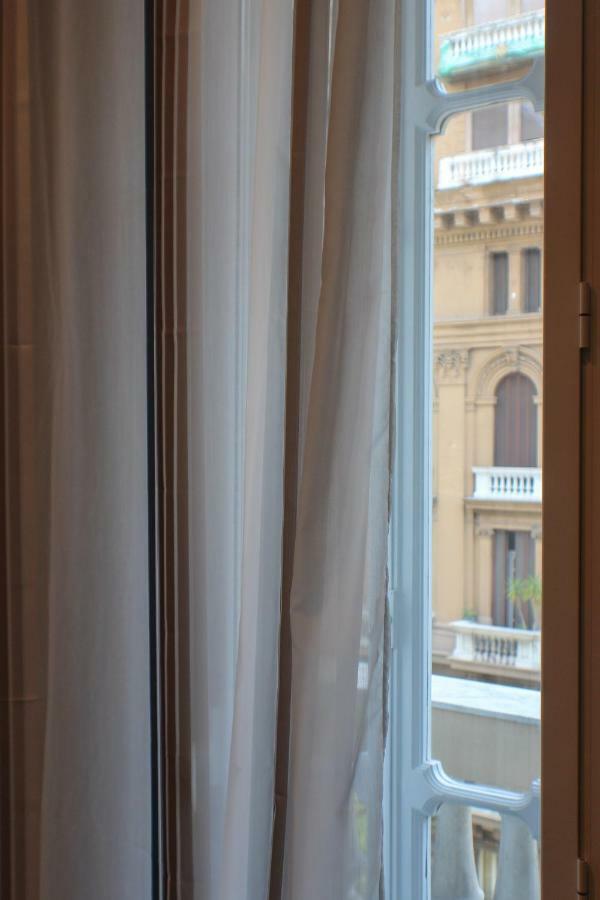 فندق Be Italian Flat Piazza Bovio 22 نابولي المظهر الخارجي الصورة