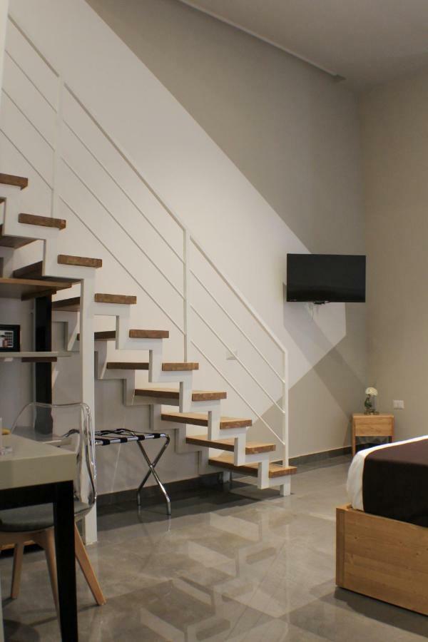 فندق Be Italian Flat Piazza Bovio 22 نابولي المظهر الخارجي الصورة