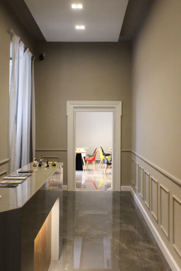 فندق Be Italian Flat Piazza Bovio 22 نابولي المظهر الخارجي الصورة