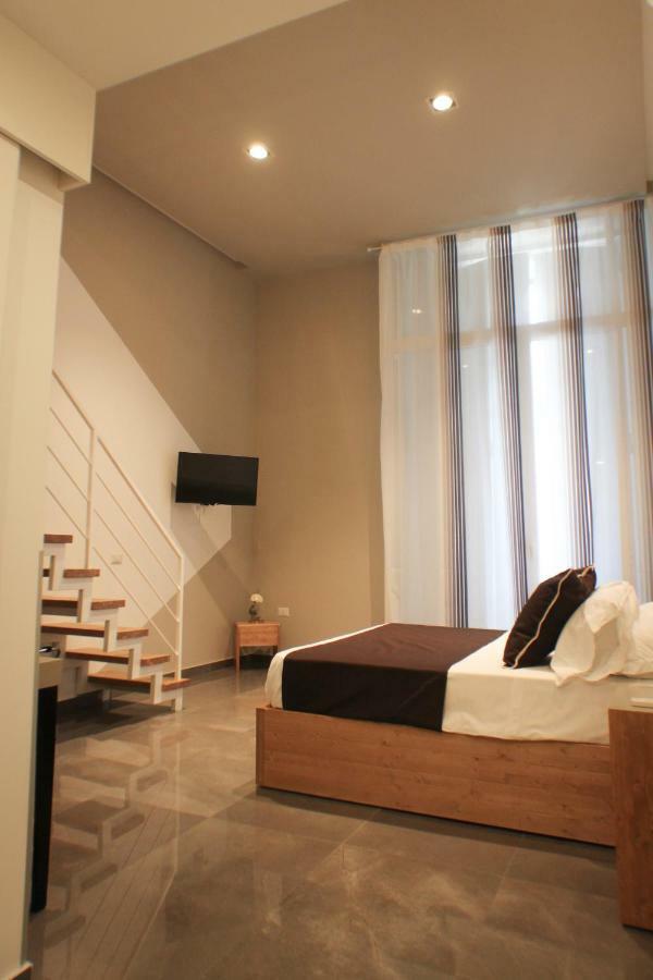 فندق Be Italian Flat Piazza Bovio 22 نابولي المظهر الخارجي الصورة