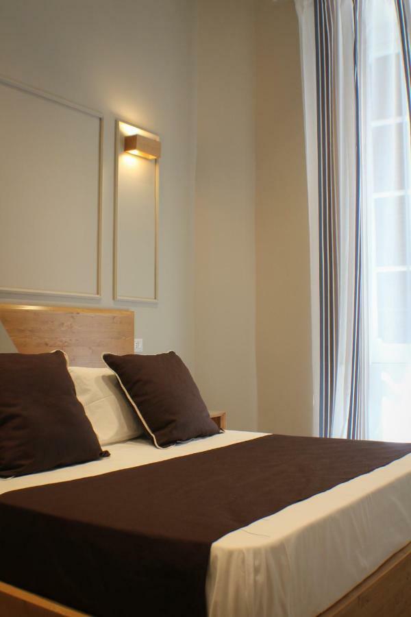 فندق Be Italian Flat Piazza Bovio 22 نابولي المظهر الخارجي الصورة